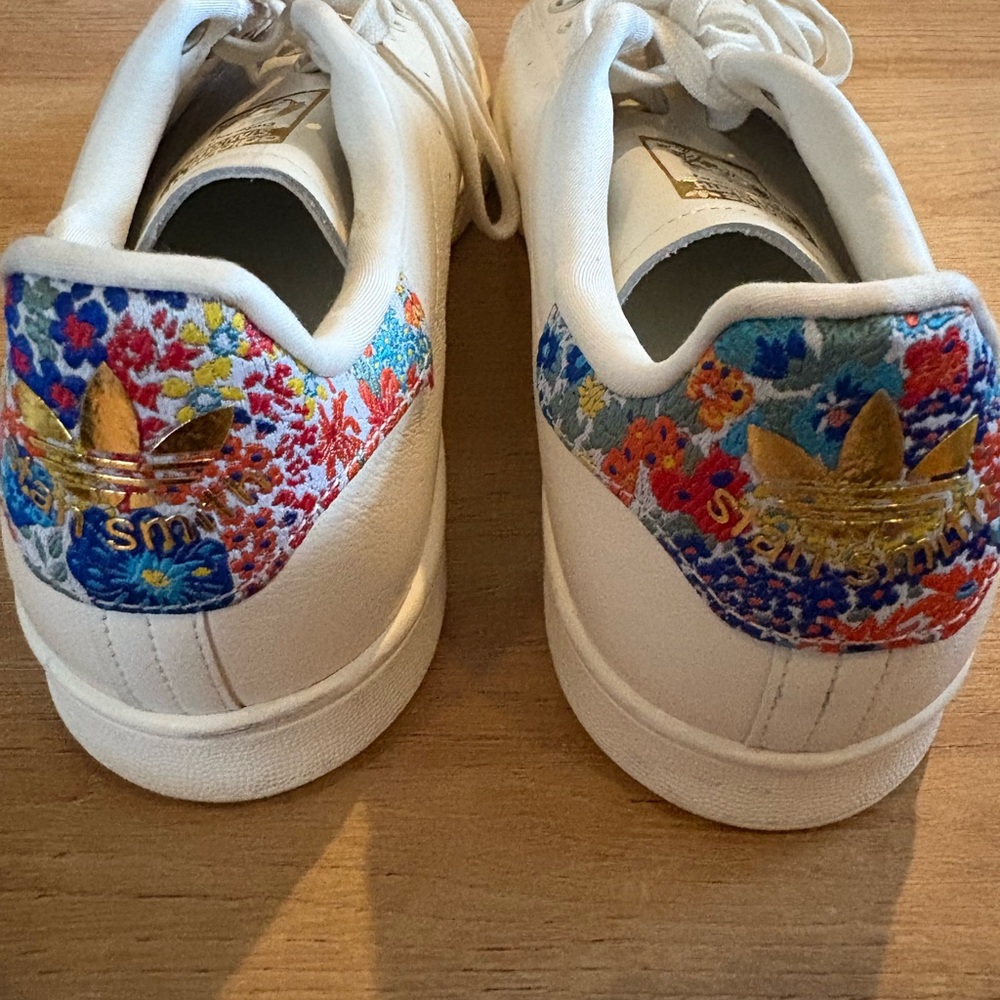 adidas Stan Smith with Multicolor Floral Embroidered Heel in Size 11